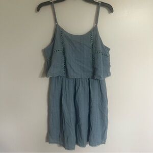 Women’s Doe & Rae Crochet Detail Layered Summer Dress Size‎ Large Dusty Blue